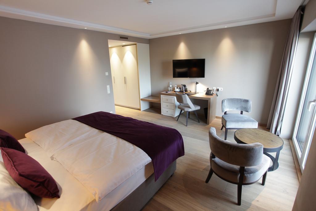 Hotel Aurelia Aldingen  Екстериор снимка