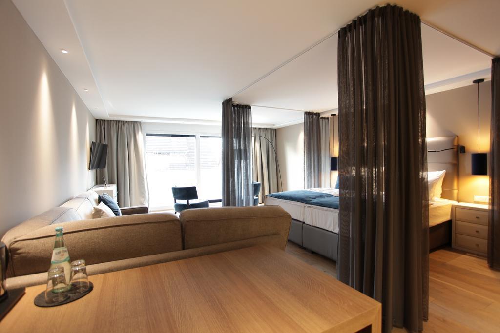 Hotel Aurelia Aldingen  Екстериор снимка
